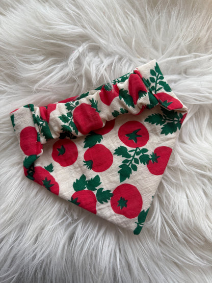 Scrunchie back side of the tomato bandana for dogs